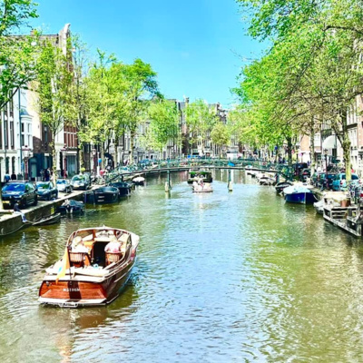 The Near Death Experience translation of Edita M (Netherlands) - An urgency of angels to come to earth and an uderstanding of a point of no return.