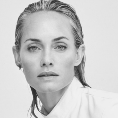 Pillow Talk by Pour Les Femmes with host Robin Wright