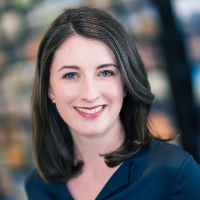 Alumni und Entrepreneure der accadis Hochschule im Interview