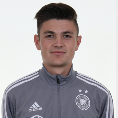 Alumni und Entrepreneure der accadis Hochschule im Interview