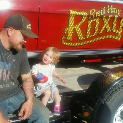 Drag racing and muscle car madness