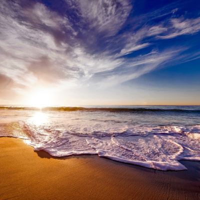 Allongé dans le sable chaud à écouter le doux bruit des vagues (bruit blanc) - 3h pour s'endormir, se relaxer ou se concentrer Allongé dans le sable chaud à écouter le doux bruit des vagues (bruit blanc) - 3h pour s'endormir, se relaxer ou se concentrer