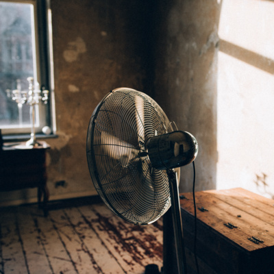 Oscillating Fan