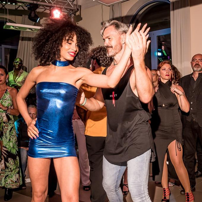 Que pasa cuando la Vieja Generación de Bailarines no Apoya la Nueva Generación. 