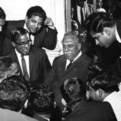 01 | இந்திய ஜனாதிபதி முன்னால் ‘தமிழின் சிறப்பு’ குறித்து அண்ணாவின் அசத்தல் பேச்சு episode artwork