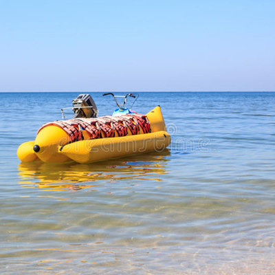 2 Boats 1 Banana