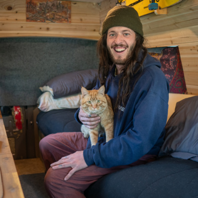 #4 - Living in a van with a cat for 4 years. Vanlife and chill podcast.