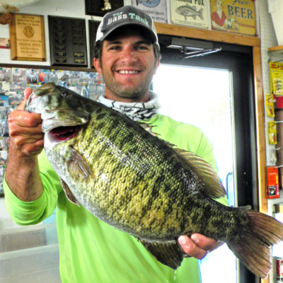 #78 - Troy Diede catches South Dakota State Record Smallie!