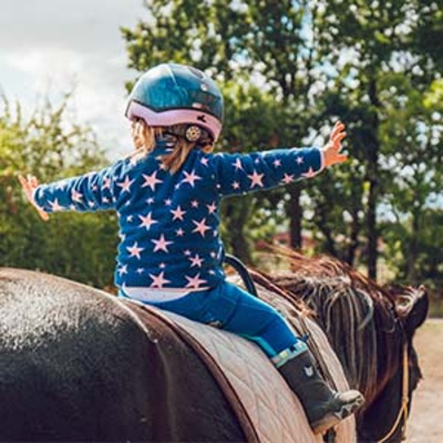 Autisme : Quand l'orthophonie rencontre la médiation équine. "Atypique... et alors !" - Saison 2 (Episode 5) Autisme : Quand l'orthophonie rencontre la médiation équine. "Atypique... et alors !" - Saison 2 (Episode 5)