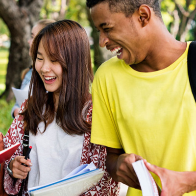 22才女性 "アメリカ留学中に彼氏ができた/帰国しなければならない/別れるべき?" 22才女性 "アメリカ留学中に彼氏ができた/帰国しなければならない/別れるべき?"