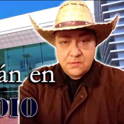 Hospital de Axapusco...¿Y la ambulancia apá? Cuatro muertos, entre ellos dos médicos al usar una camioneta particular porque en el hospital de Axapusco no hubo ambulancias...¿E$ raro, no?