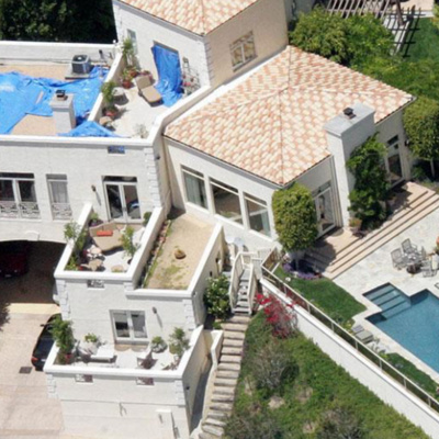 BRITNEY SPEARS AND BRITTANY MURPHYS HOUSE OF HORROR