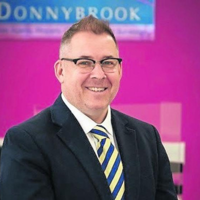 Episode #1 -It's dead funny being a letting agent Episode #1 -It's dead funny being a letting agent