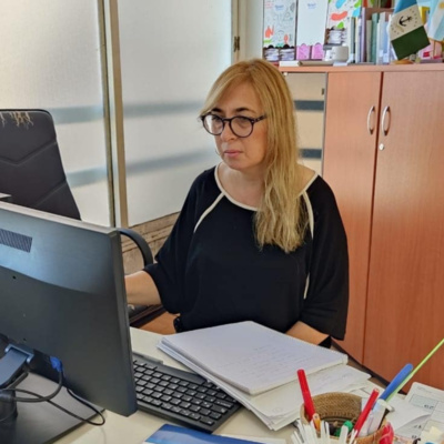 Paula Falcón: "Los jóvenes tienen derecho de acceder a una educación de calidad" episode artwork