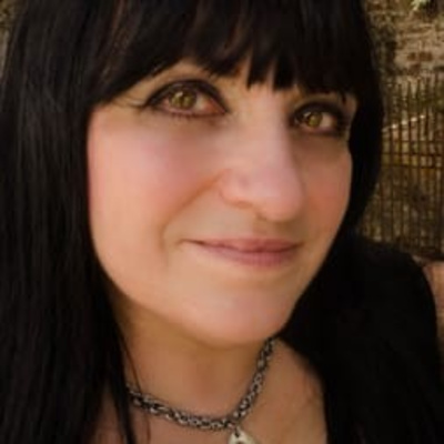 S. 01, Ep. 09: Interview with Psychic Medium, Willow Le Mechant