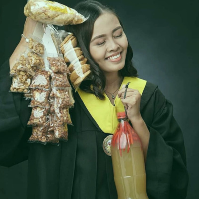 Jemaima Joy Salas "Ate Charon", nagtinda ng chicharon para tustusan ang pag-aaral sa college