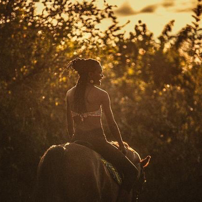 9 to 5 Rider Archive: Diversity and Farasi