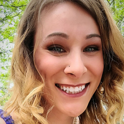 Your Pain Is Your Superpower w/ Best-Selling Author Sara Weiss