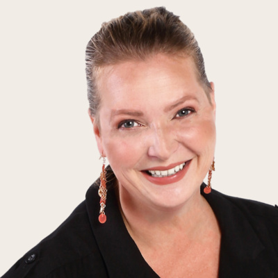 S5E13 - The Power of Showing Up Authentically with Nora Brown!! thumbnail