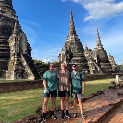 #43 Travelling Thailand & Moving across the country!