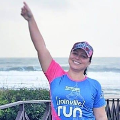 Técnica em radiologia Gilmara Schroeder é uma das motivadoras do Grupo de Corrida Joinville Run