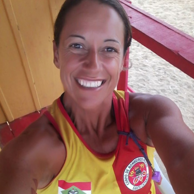 Conheça Anna Pastega, guarda-vidas que se apaixonou pela corrida e tornou-se ultramaratonista