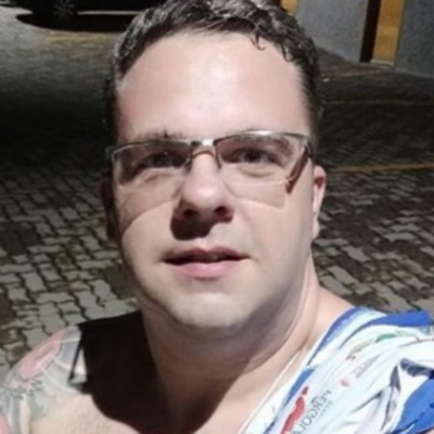 O bancário paulista Fernando de Freitas usa a corrida de rua como um "remédio" pra viver melhor