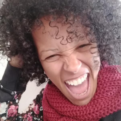 A costureira Vanessa Cruz conta sua história na corrida de rua e como ela consegue treinar, trabalhar e cuidar dos 3 filhos