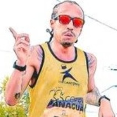Claudemir de Carvalho (DOM) trocou o cigarro e a obesidade pela Corrida de Rua