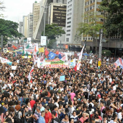 Derrotar Bolsonaro nas urnas e o golpismo nas ruas - com Valério Arcary episode artwork