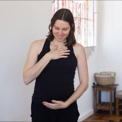 Na voz de Carmela Bardini: a Dança Circular como caminho de meditação em movimento