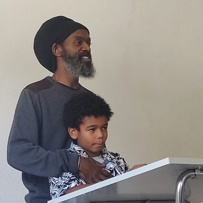 "A Razão e a Responsabilidade da Comunidade em Apresentar os Filhos ao Senhor."