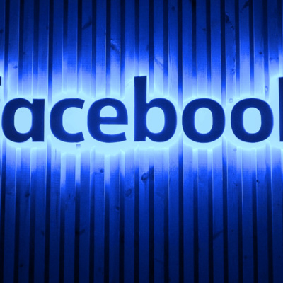 How big is FACEBOOK? …and WHY is it BLUE? | On This Day – 26th September |