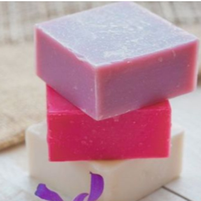 O QUE DEIXA O SABONETE EM BARRA ARTESANAL DURO?