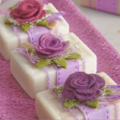 PORQUE SABONETE EM BARRA ARTESANAL MUDA DE COR?