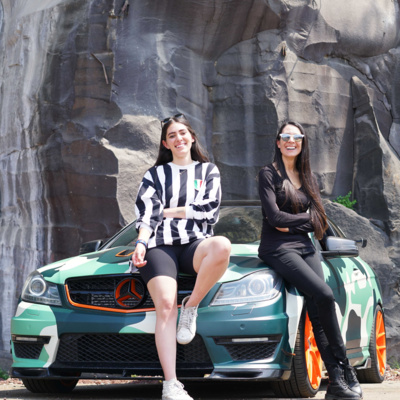 Dona Spotter y su Mercedes Benz