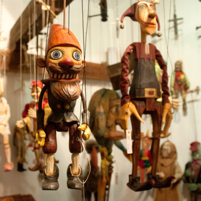 Two new puppets on a string - Elk Grove News Minute