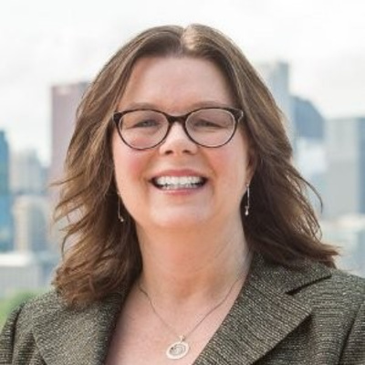 E25 - Interview with Michelle Larson, President and CEO at Adler Planetarium