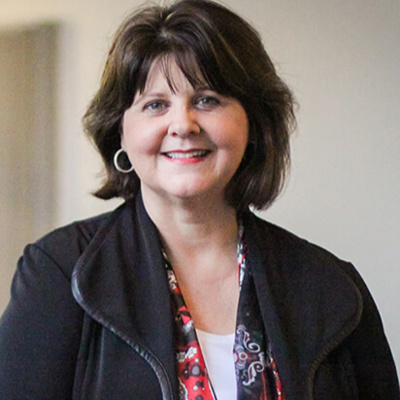 E42 - Interview with Laurie M. Joyner, President of Saint Xavier University