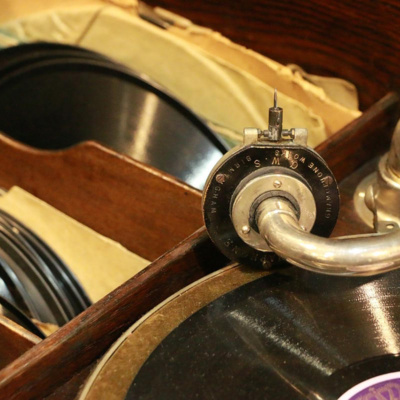 T01E08. Sobre los reproductores de podcasts en Linux episode artwork