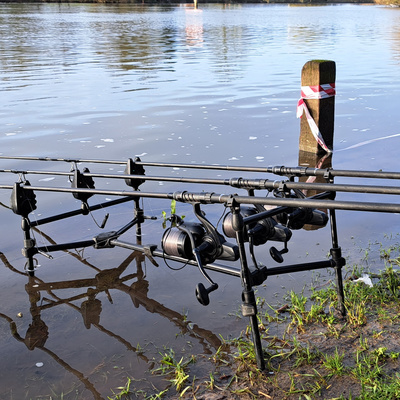 River Thames 008 / Pike Fishing / E143