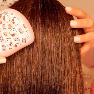 ASMR Hair Brushing with Hello Kitty Tangle Teezer.