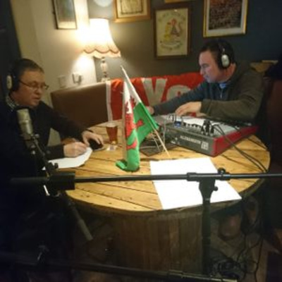 Radio YesCymru yn y Llew Du