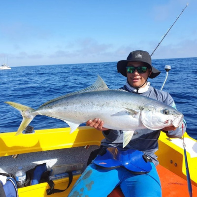 Kingfish - Jigging Kingfish In Sydney with Fishsthetics (Eric Brandao)