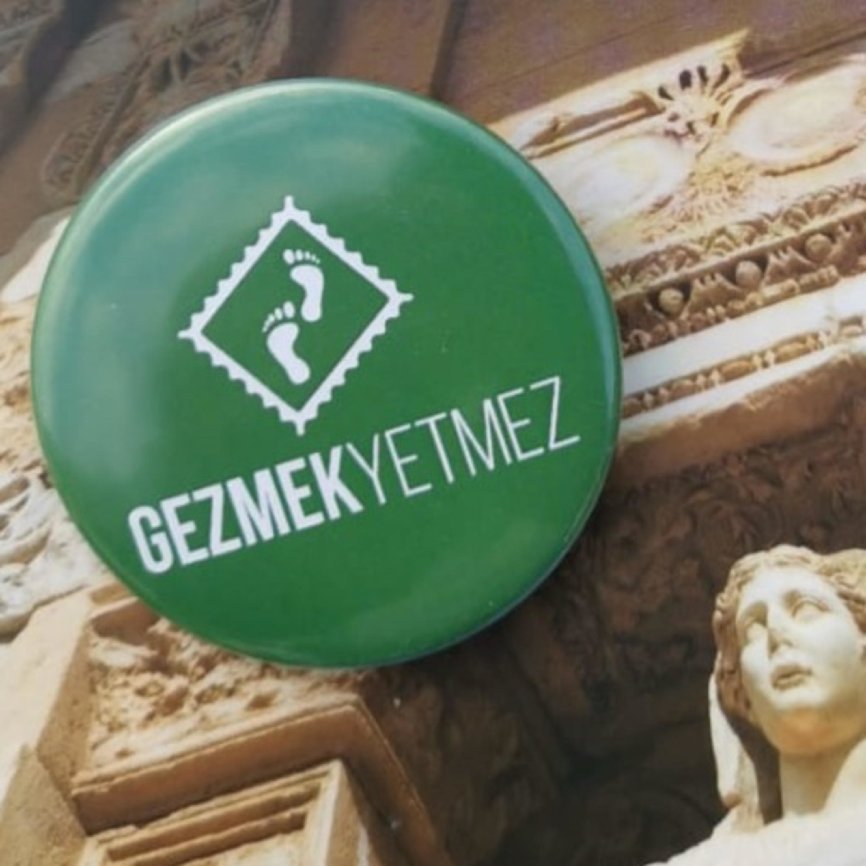 gezmekyetmez podcast artwork