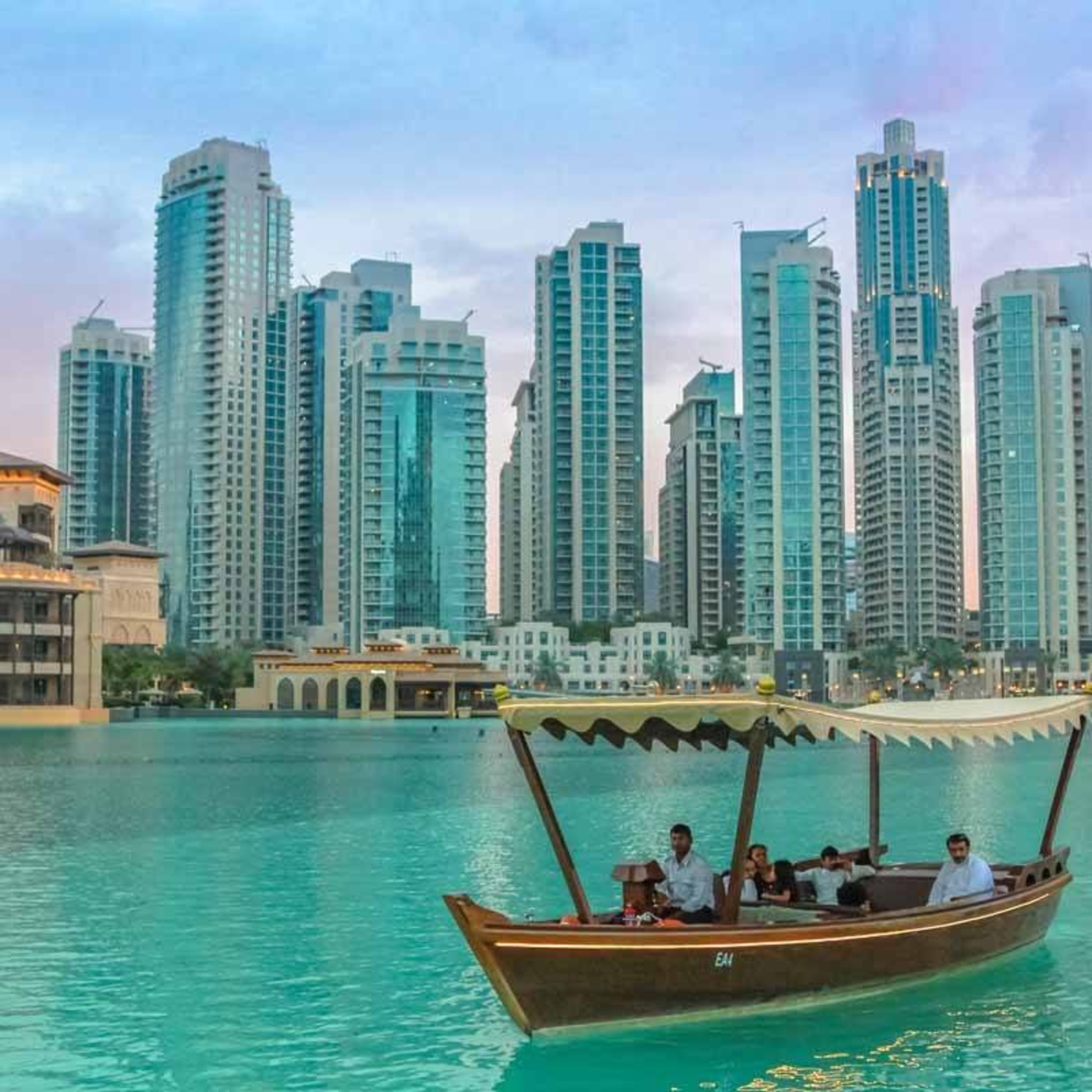 Book Dubai city tour packages at affordable price