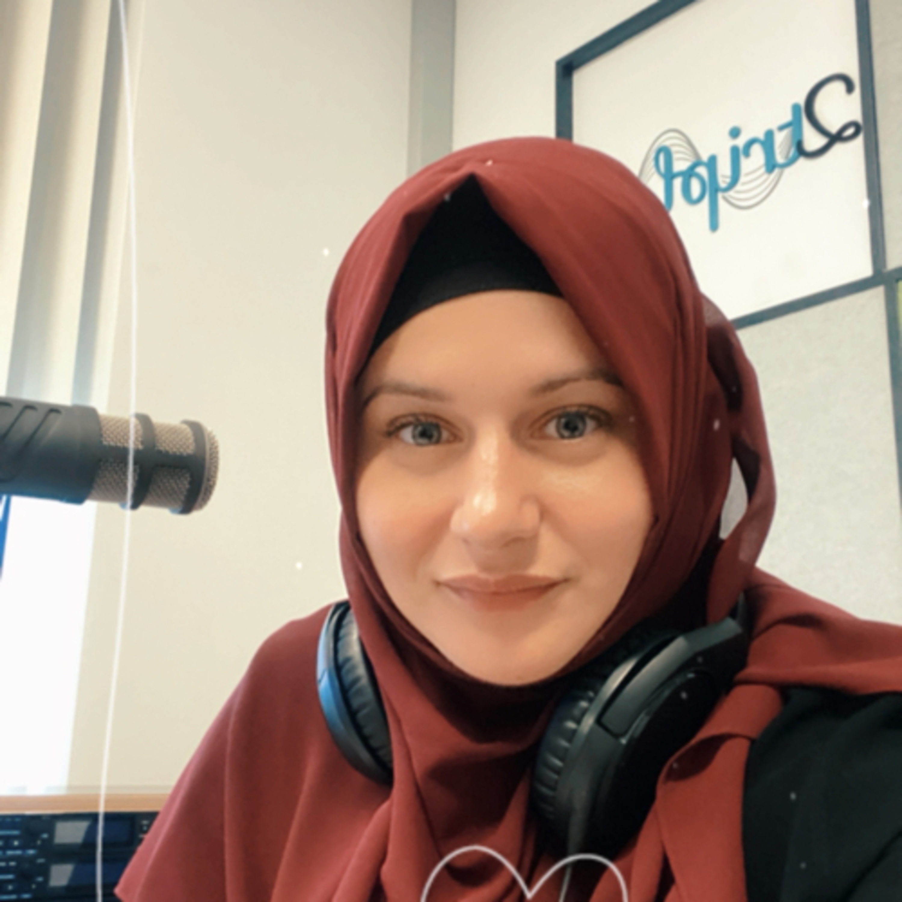 Tuğba ile Gönül kahvesi podcast artwork