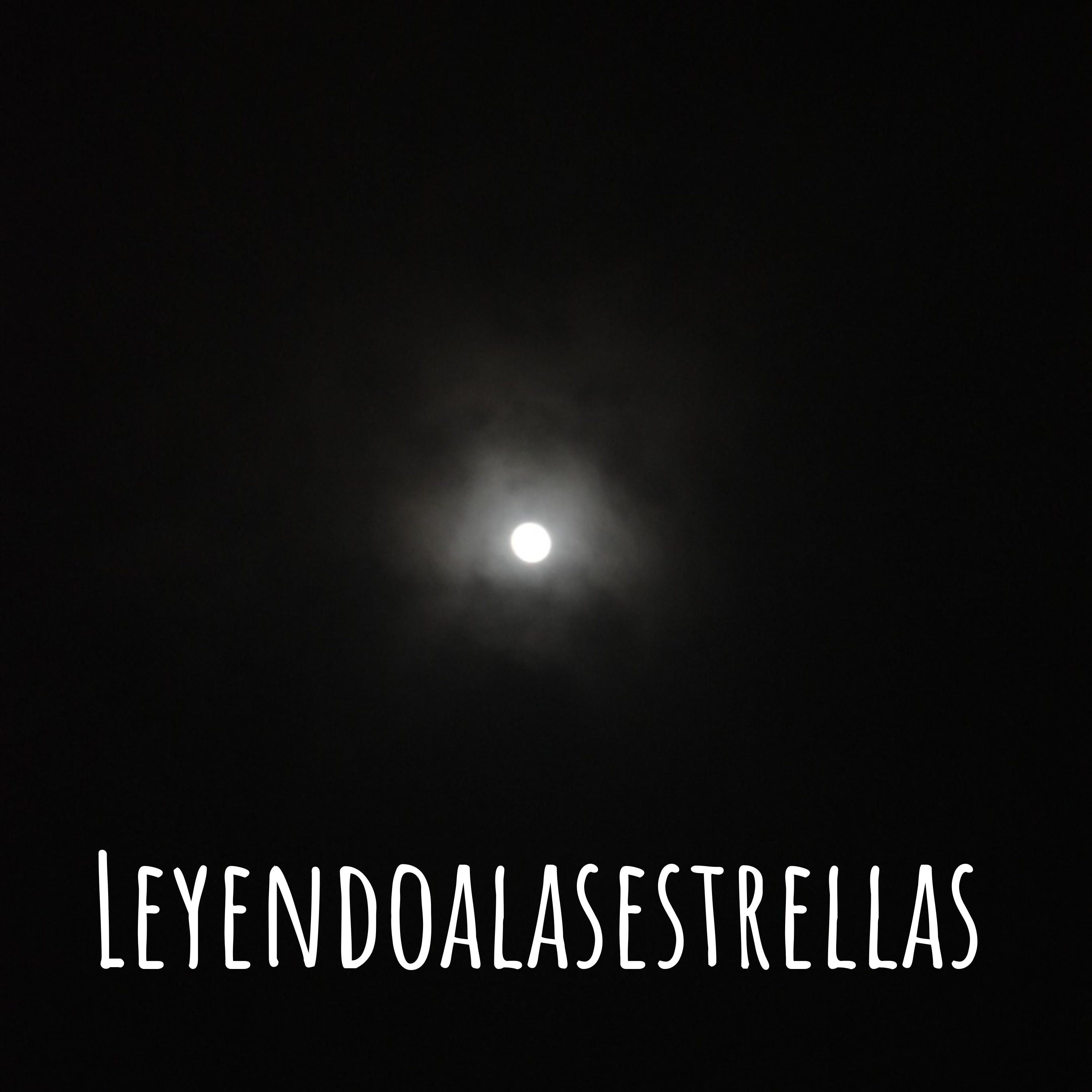 Leyendoalasestrellas cover art