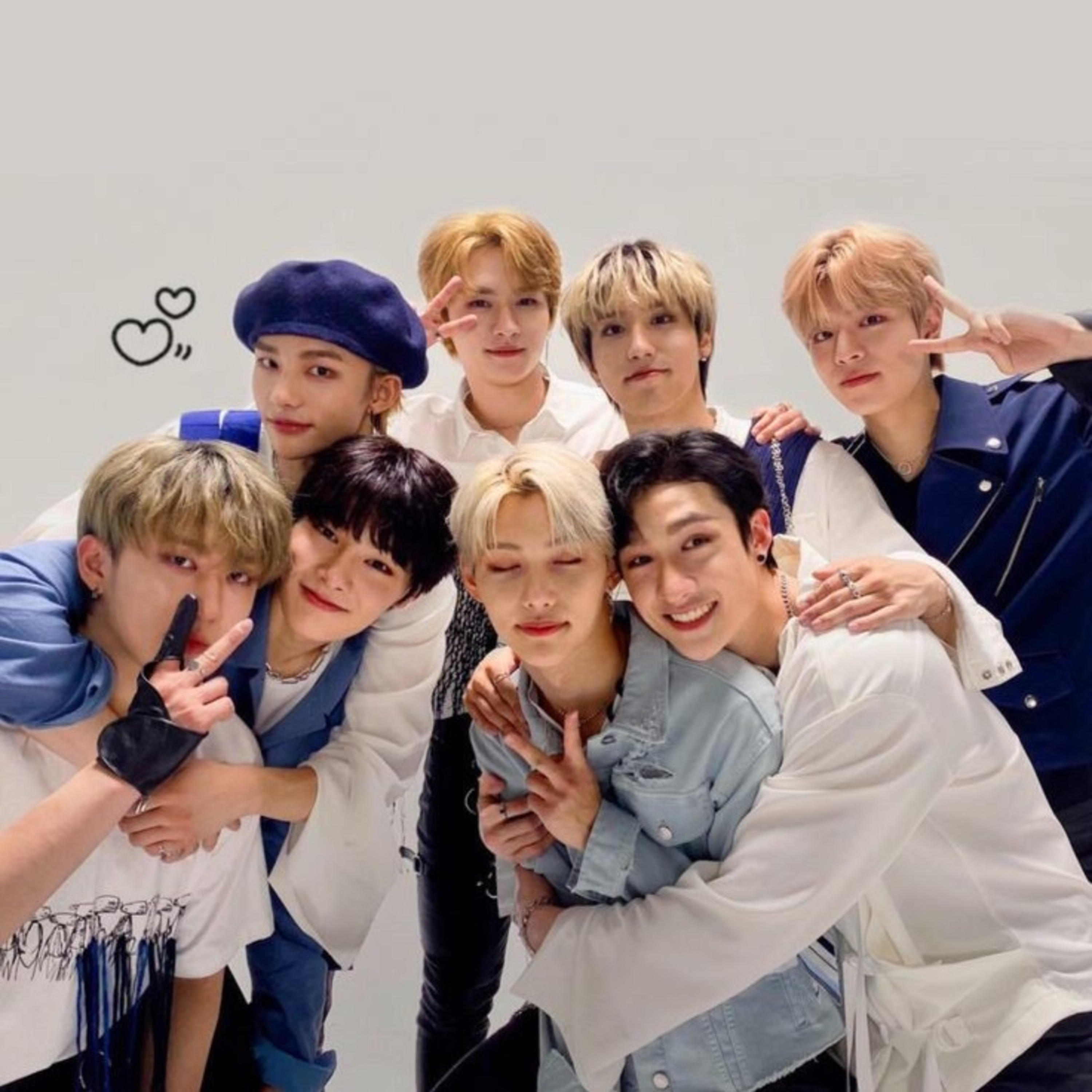 Stray Kids Record and Player
