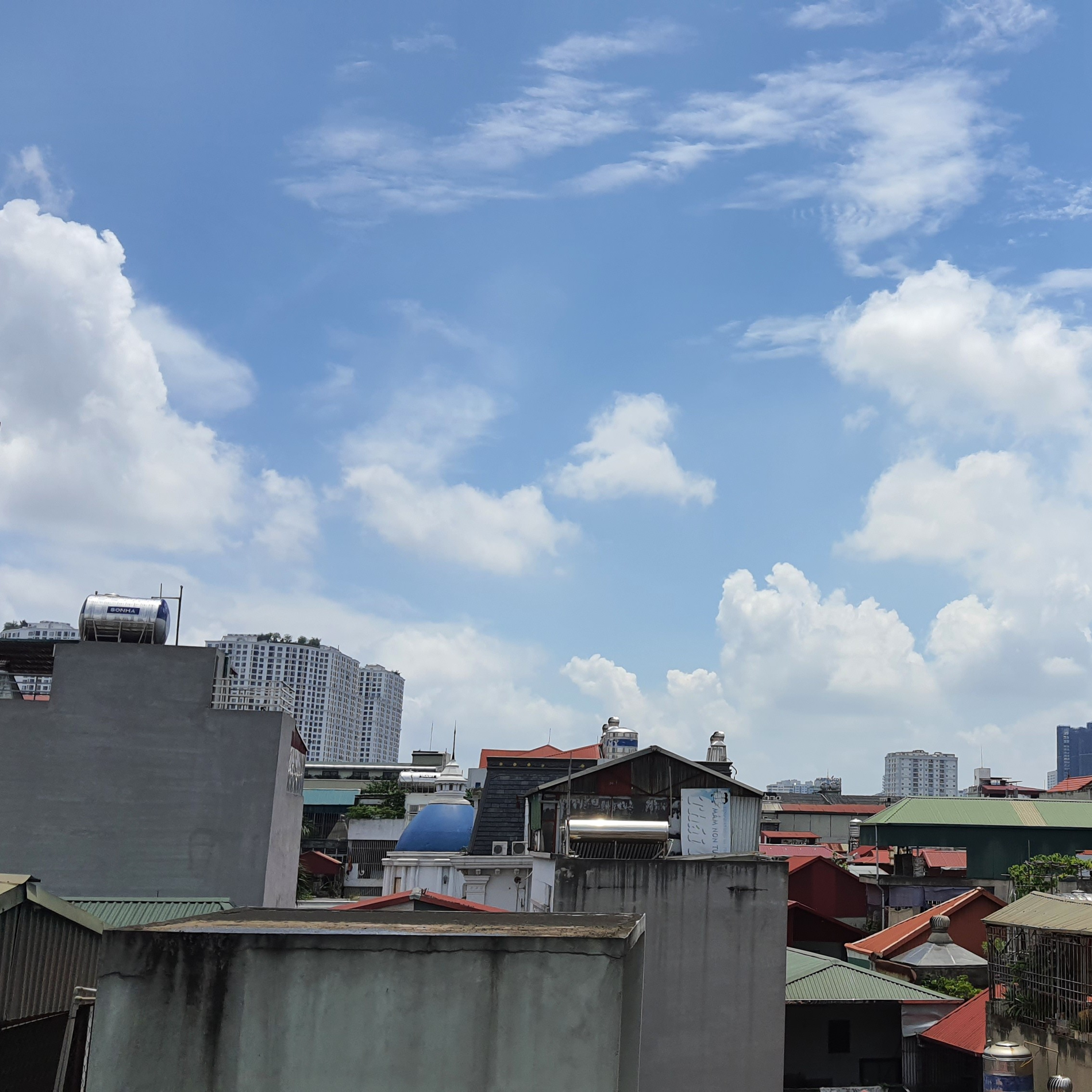 Chuyện trong thành phố cover art